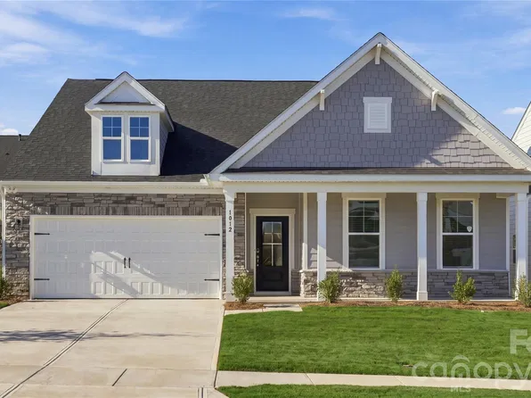 1012 Garfield Rd, Sherrills Ford, NC 28673