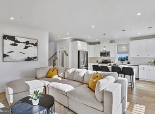 42662 Darala Dr, Ashburn, VA 20147