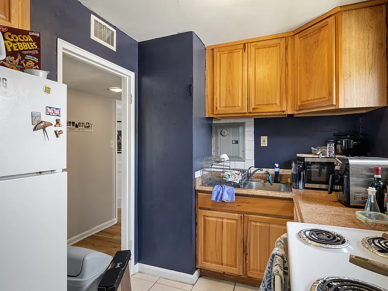 707 S Main St #B2 — Photo 9