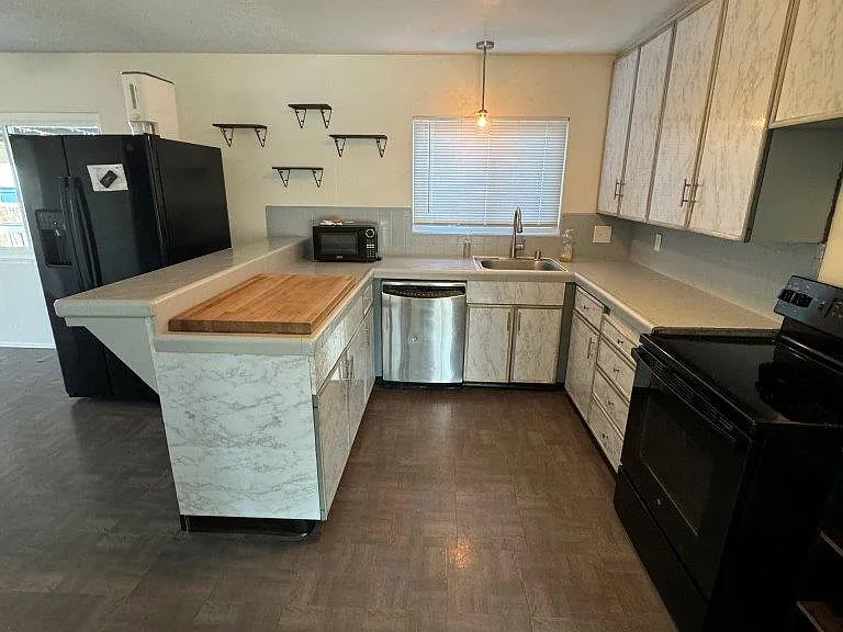 8809 Los Coches Rd — Photo 3
