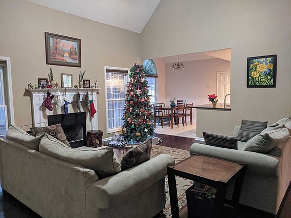 4th image of 3166 Glenbrooke Dr