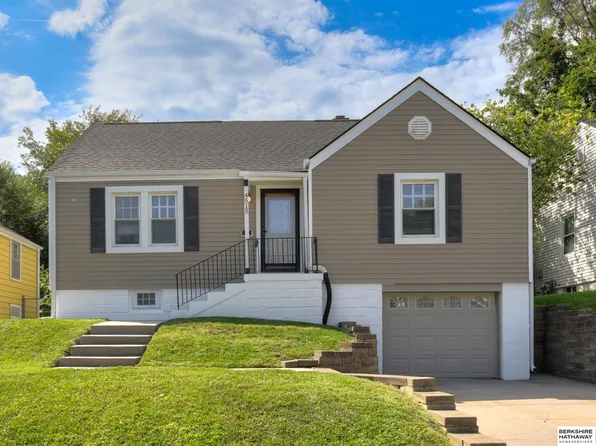 4515 Mayberry St, Omaha, NE 68106
