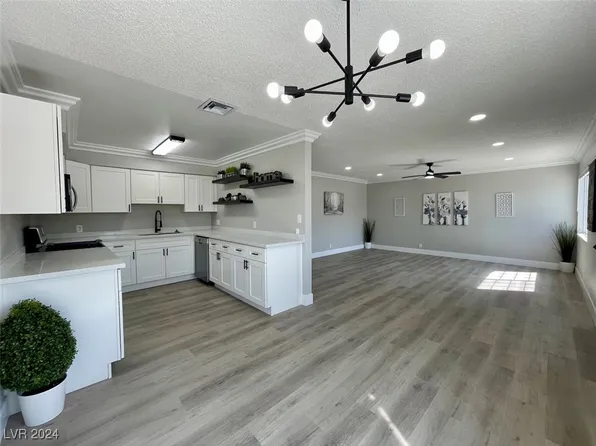 1408 Greenbare Dr, Las Vegas, NV 89110
