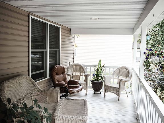 Covered porch. 