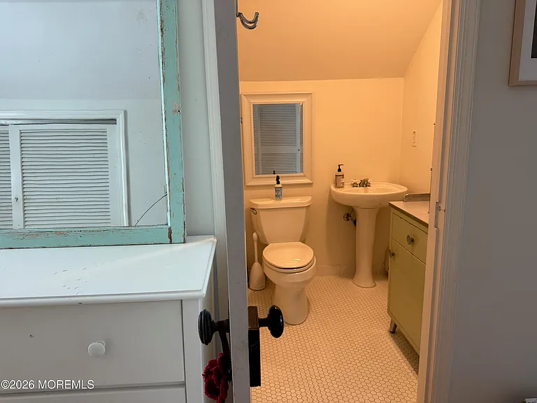 101 Osborne Ave — Photo 24