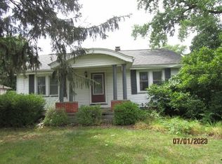 2729 S Taylor Rd, Decatur, IL 62521