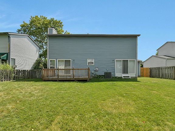 2nd image of 3079 Castlebrook Ave