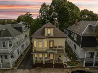 9 Vale St, Salem, MA 01970