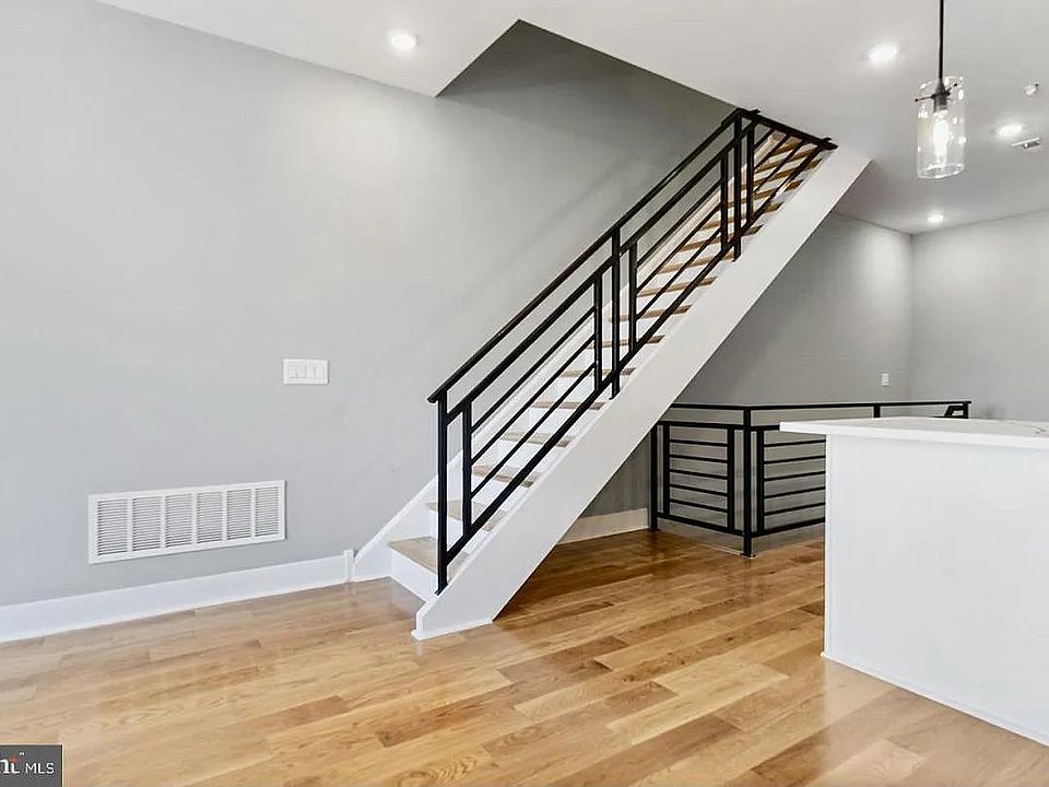 1st image of 3037 W Sedgley Ave #2A