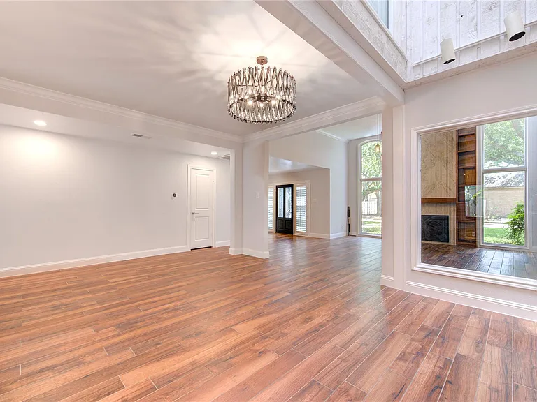 438 E Fair Harbor Ln — Photo 8