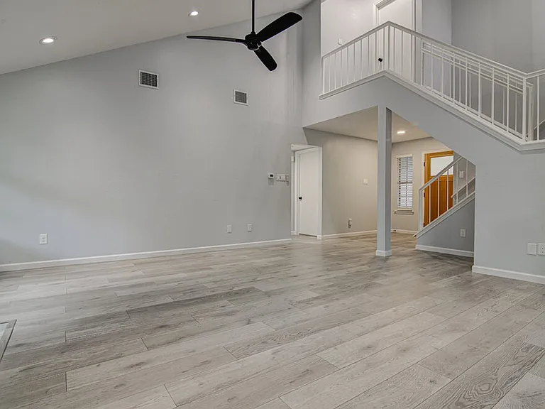 13005 Muldoon Dr — Photo 8