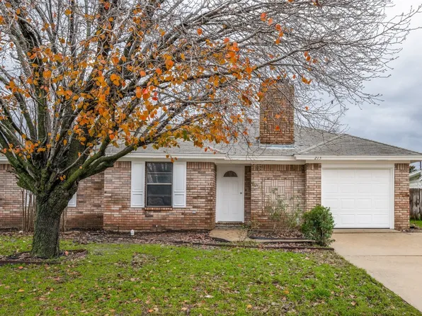 215 SW Murphy Rd, Burleson, TX 76028