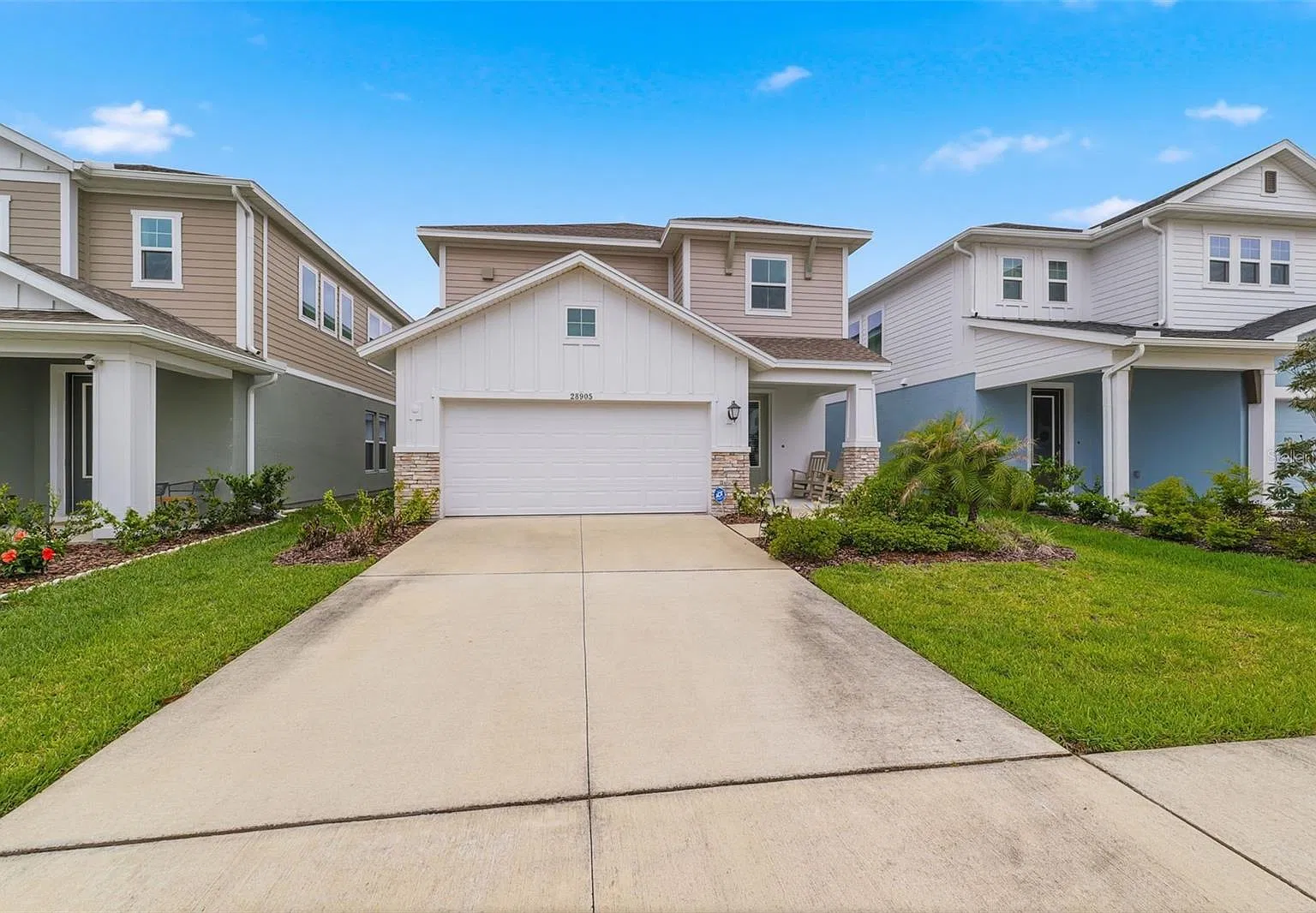 4 bed, 3.5 bath, 2357 sqft, $3,600 — Photo 3