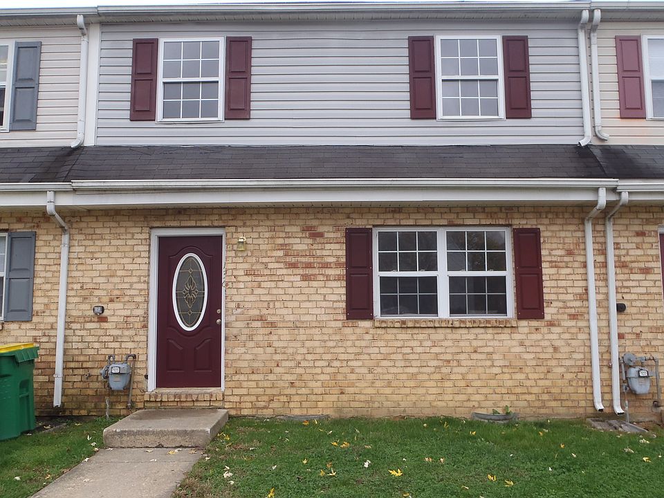 1st image of 136 E Plover Dr