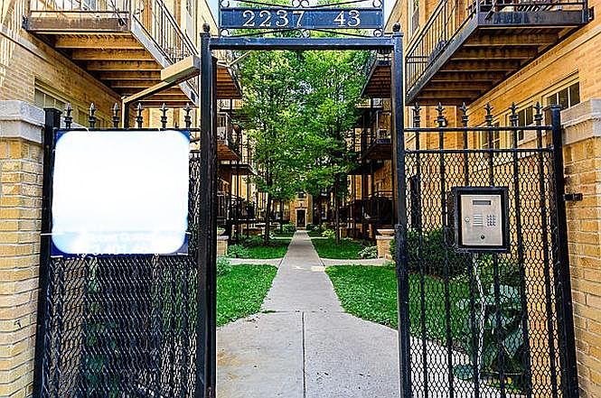 1st image of 2239 N Lincoln Ave APT 2A