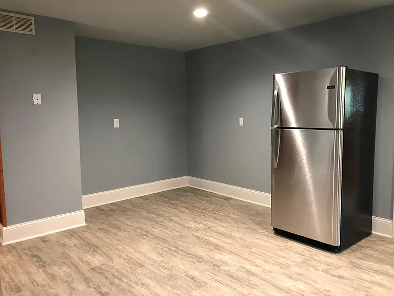 Eat in Kitchen