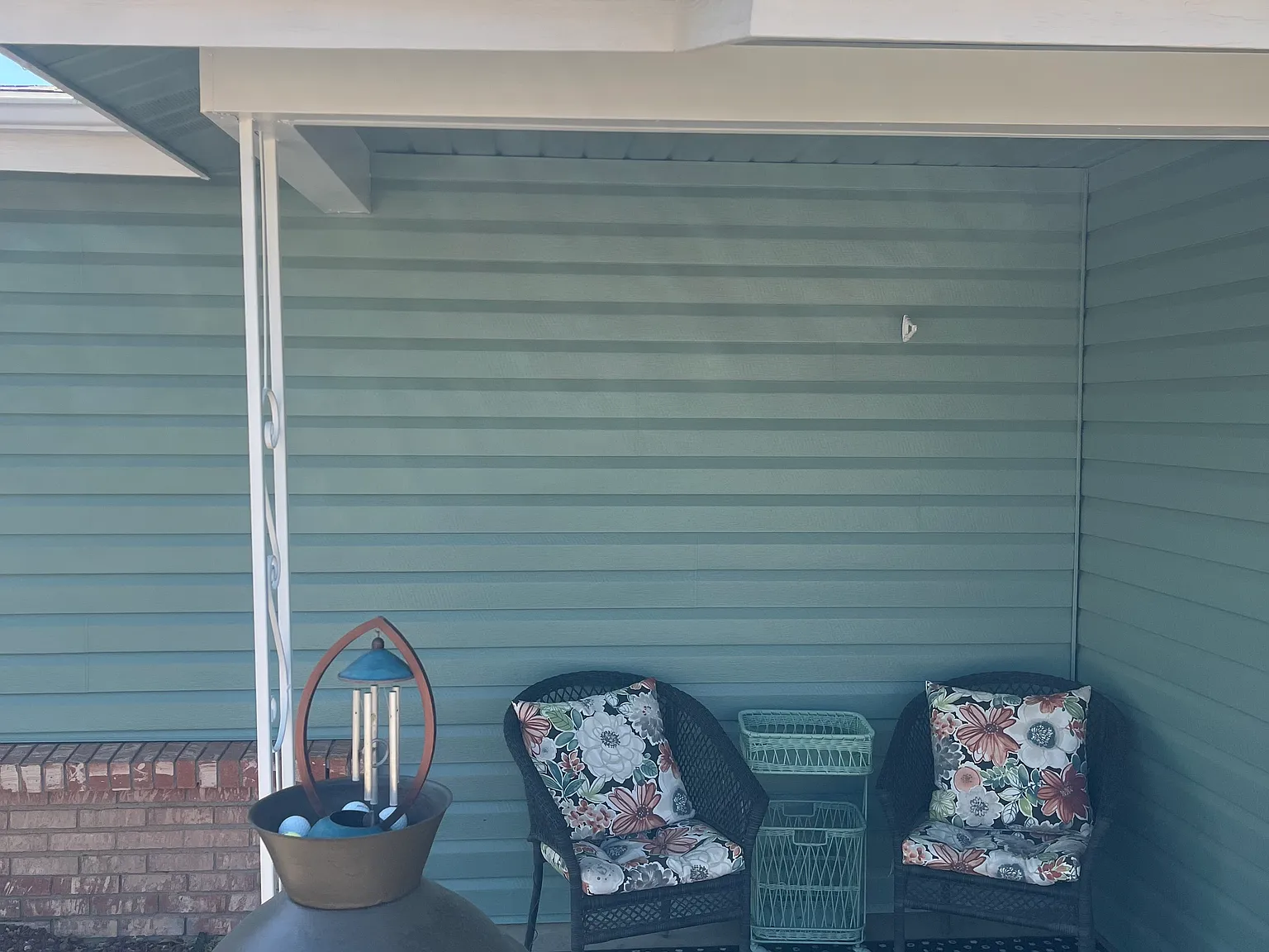1701 Vassar Dr SE — Photo 2