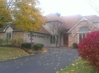 9 Caversham Woods, Pittsford, NY 14534