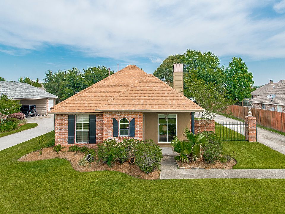 1st image of 38276 Graystone Ave