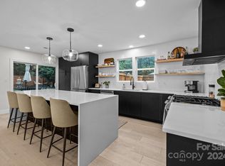 4801 Cricklewood Ln, Charlotte, NC 28212