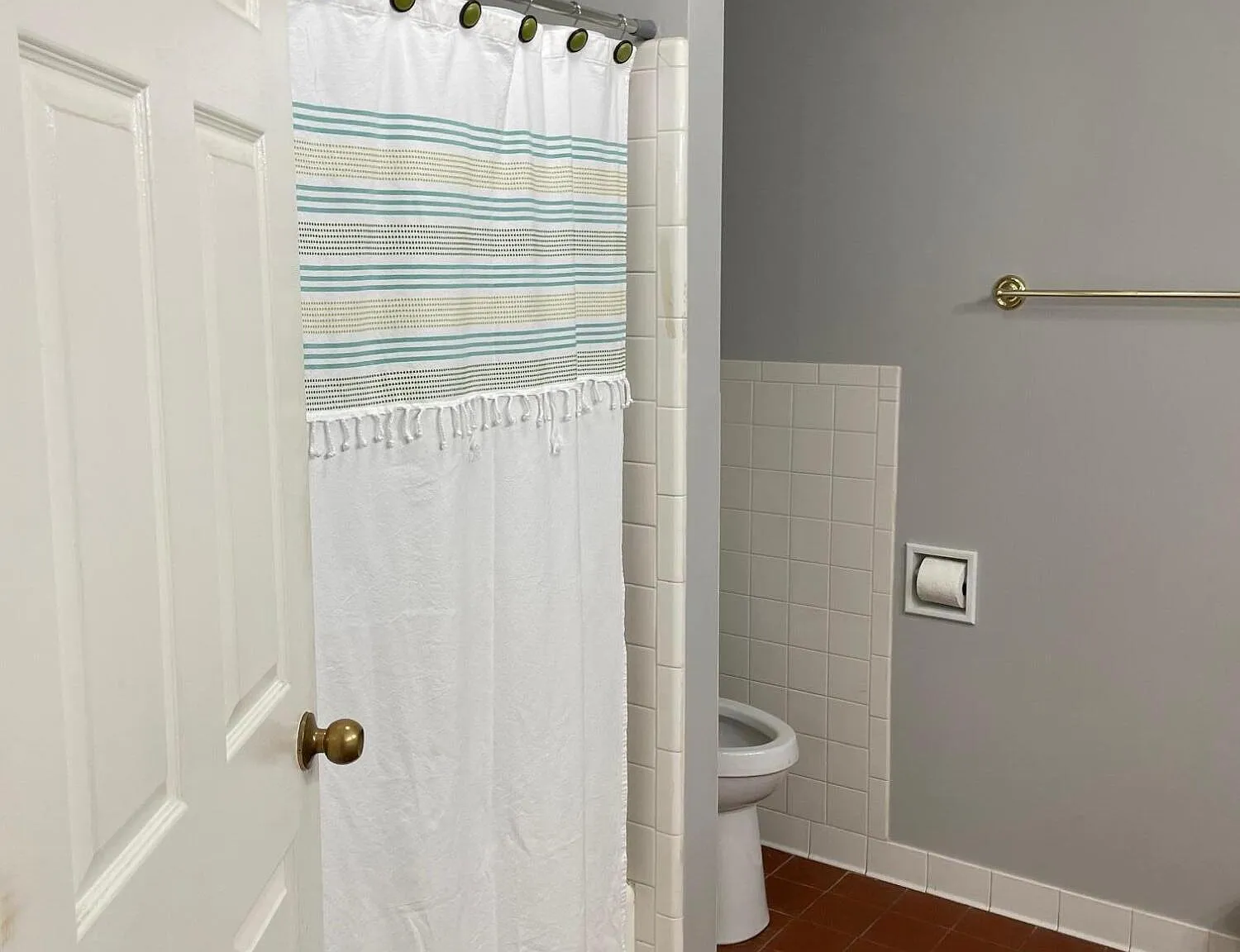 3 bed, 2.0 bath, 1734 sqft, $1,800 — Photo 4
