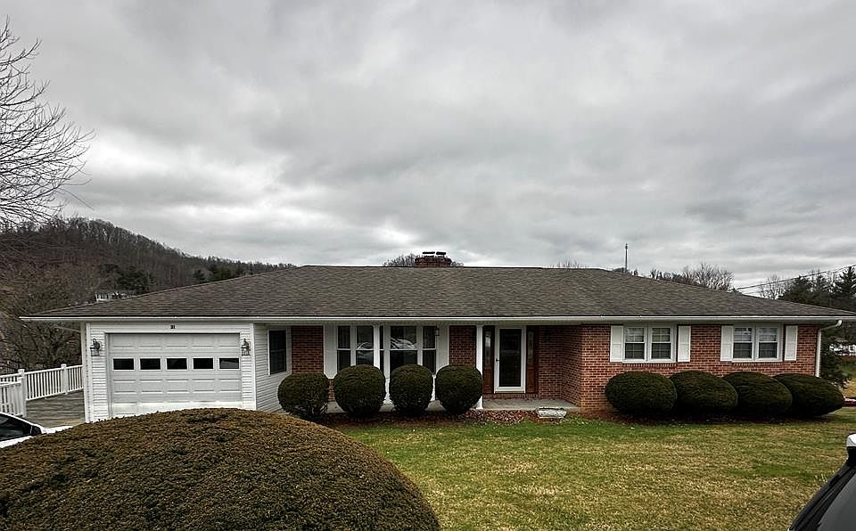 1st image of 31 Cedar Dr