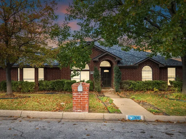309 Deauville Dr, Fort Worth, TX 76108