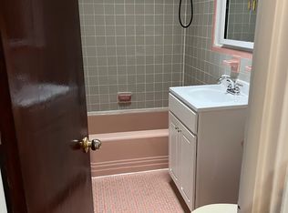 41-22 149th St #2, Flushing, NY 11355