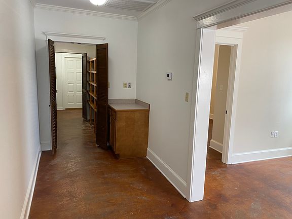 5th image of 529 Saint Louis St