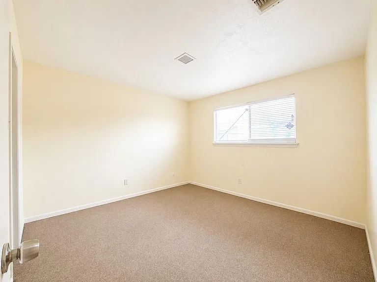 12504 Autumn Leaf Ln — Photo 30