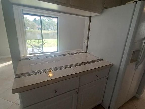 3rd image of 129 E Camphor Cir #129