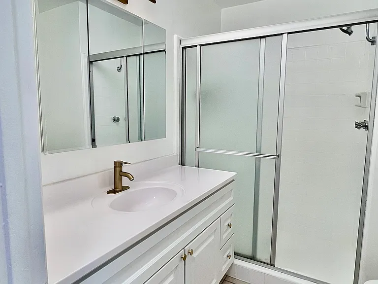 817 2nd St #101 — Photo 13