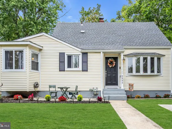 2002 S Brighton Ave, Clementon, NJ 08021