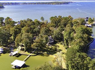 416 Island Dr, Livingston, TX 77351