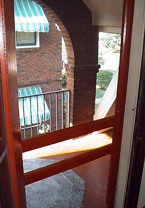 Door to Balcont
