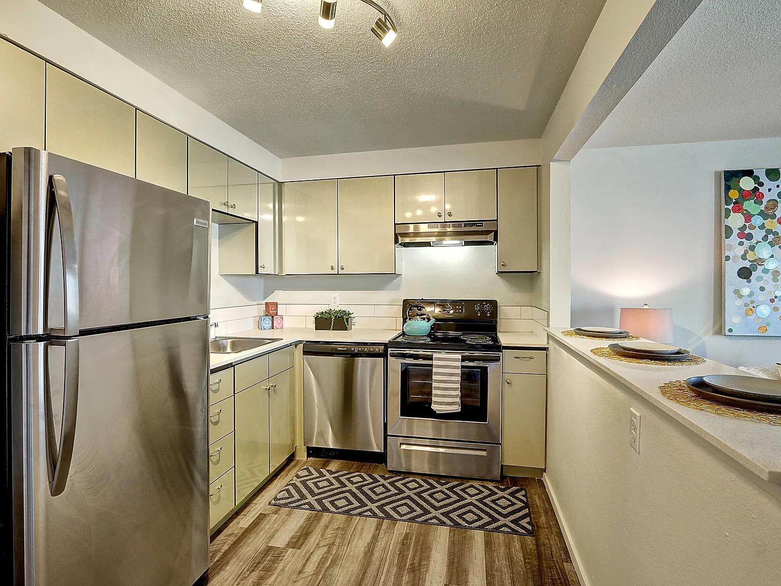 Bridgeview Flats — Photo 2