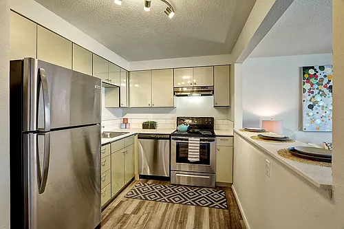 Bridgeview Flats Photo 1