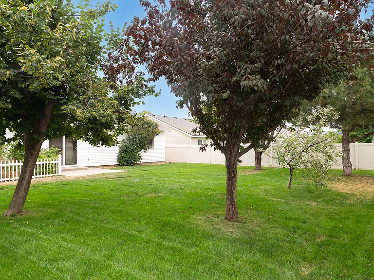 3396 W Thorndale Loop — Photo 9