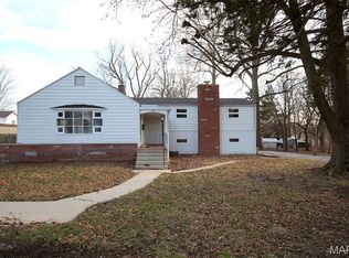 906 W Jackson Ave, Vandalia, IL