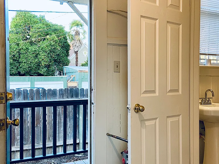 1709 Q St #5 — Photo 9