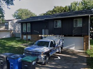 14718 O Cir, Omaha, NE 68137