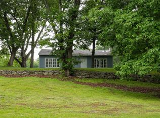 312 Ruskey Ln, Hyde Park, NY 12538