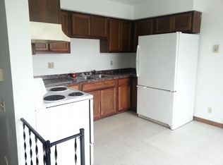 169 Park Ave APT 3D, Cohoes, NY 12047