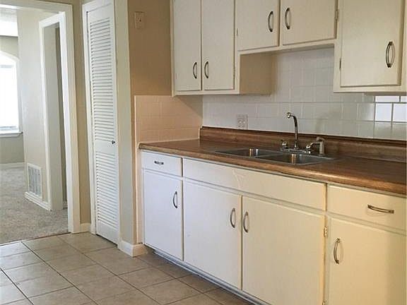 2nd image of 5060 Pamela Dr