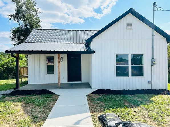 613 Legion Park Rd, Greensburg, KY 42743