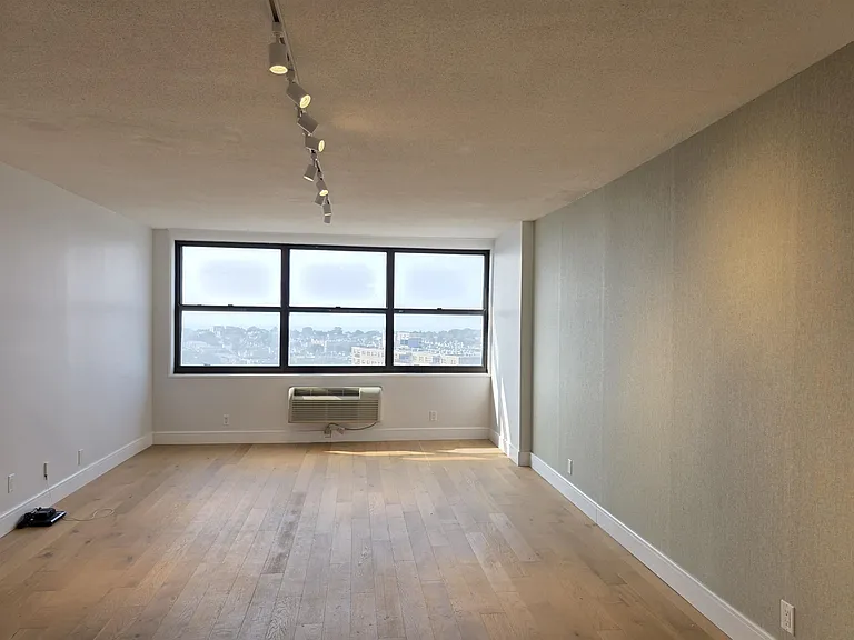 7004 Boulevard East #37A — Photo 6