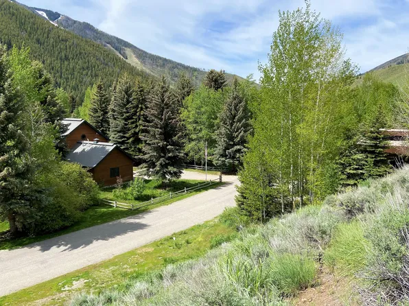 231 Hillside Dr, Ketchum, ID 83340