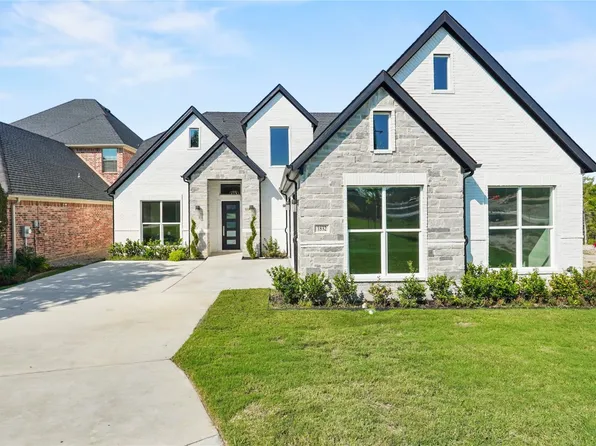 1832 Masters Dr, Desoto, TX 75115