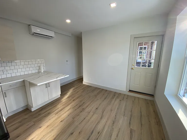 558 Main St #2A — Photo 11