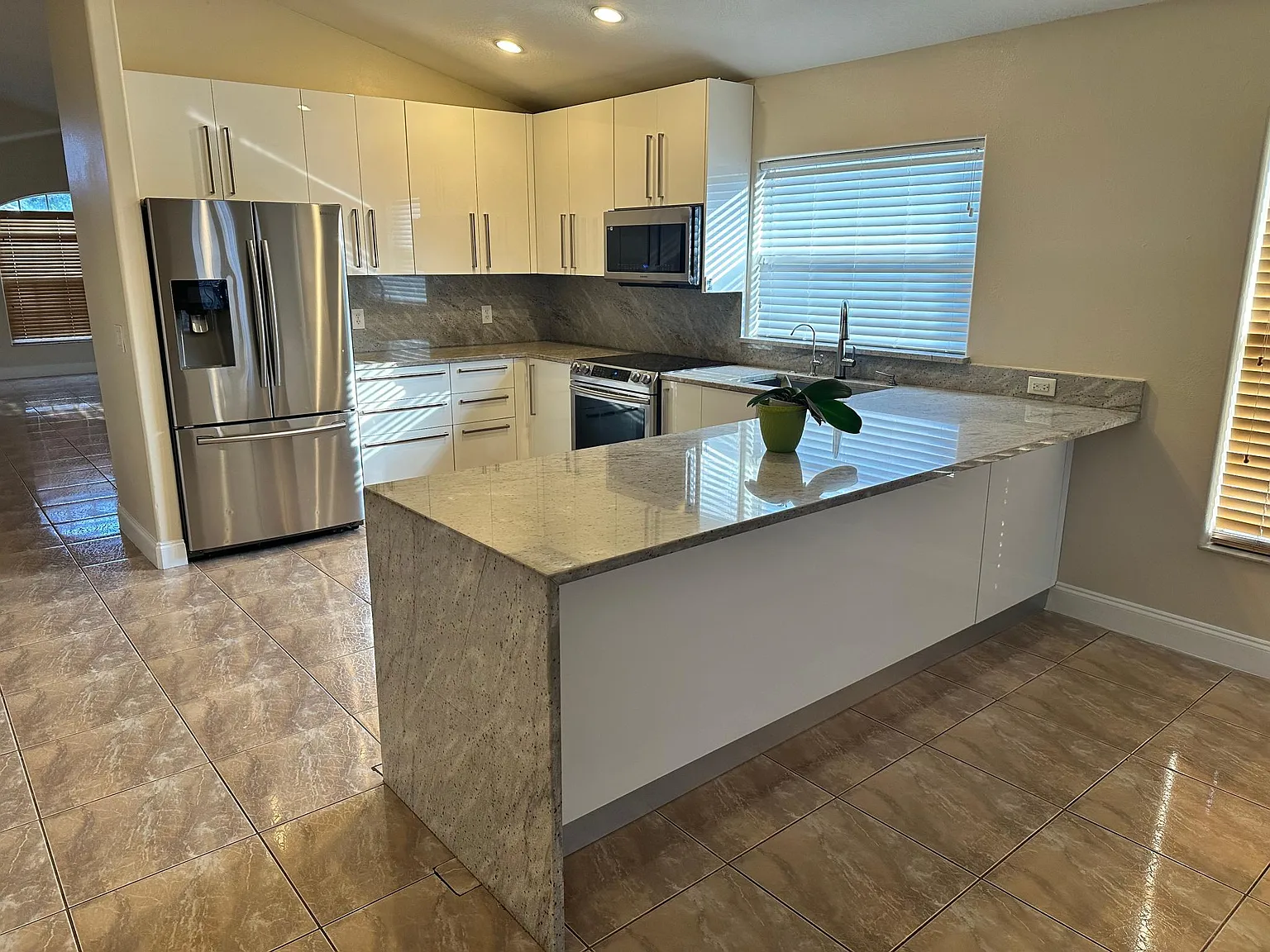 3000 Red Ruby Ct — Photo 2